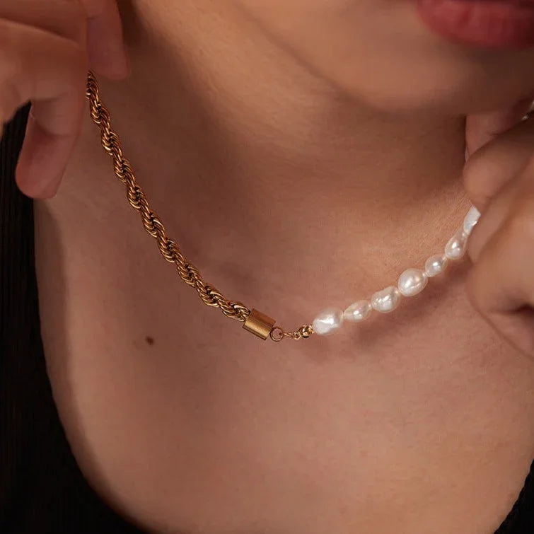 [Royal&Vicky]Dualia Gold Pearl Necklace
