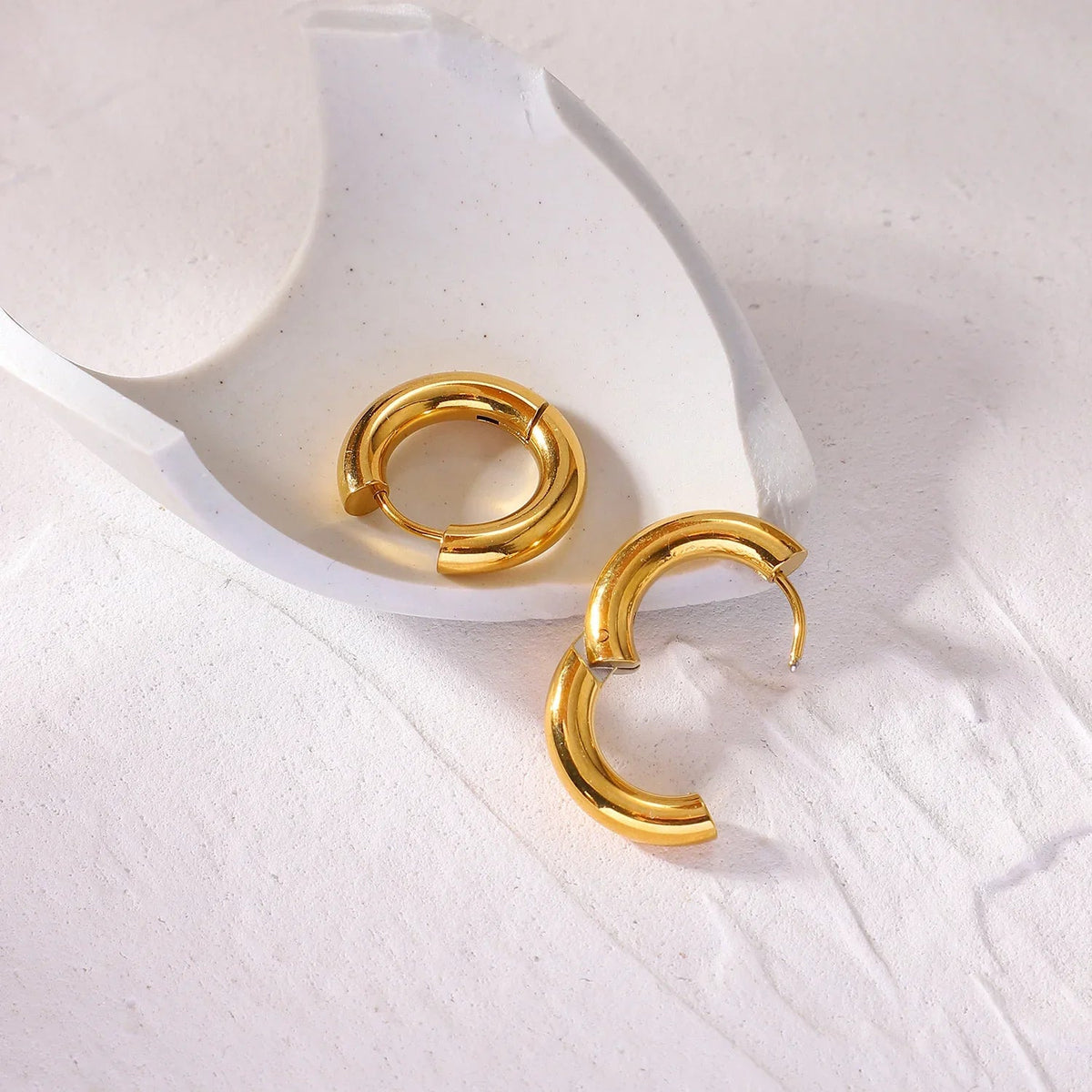 [Royal&Vicky]Bold Round Hoops