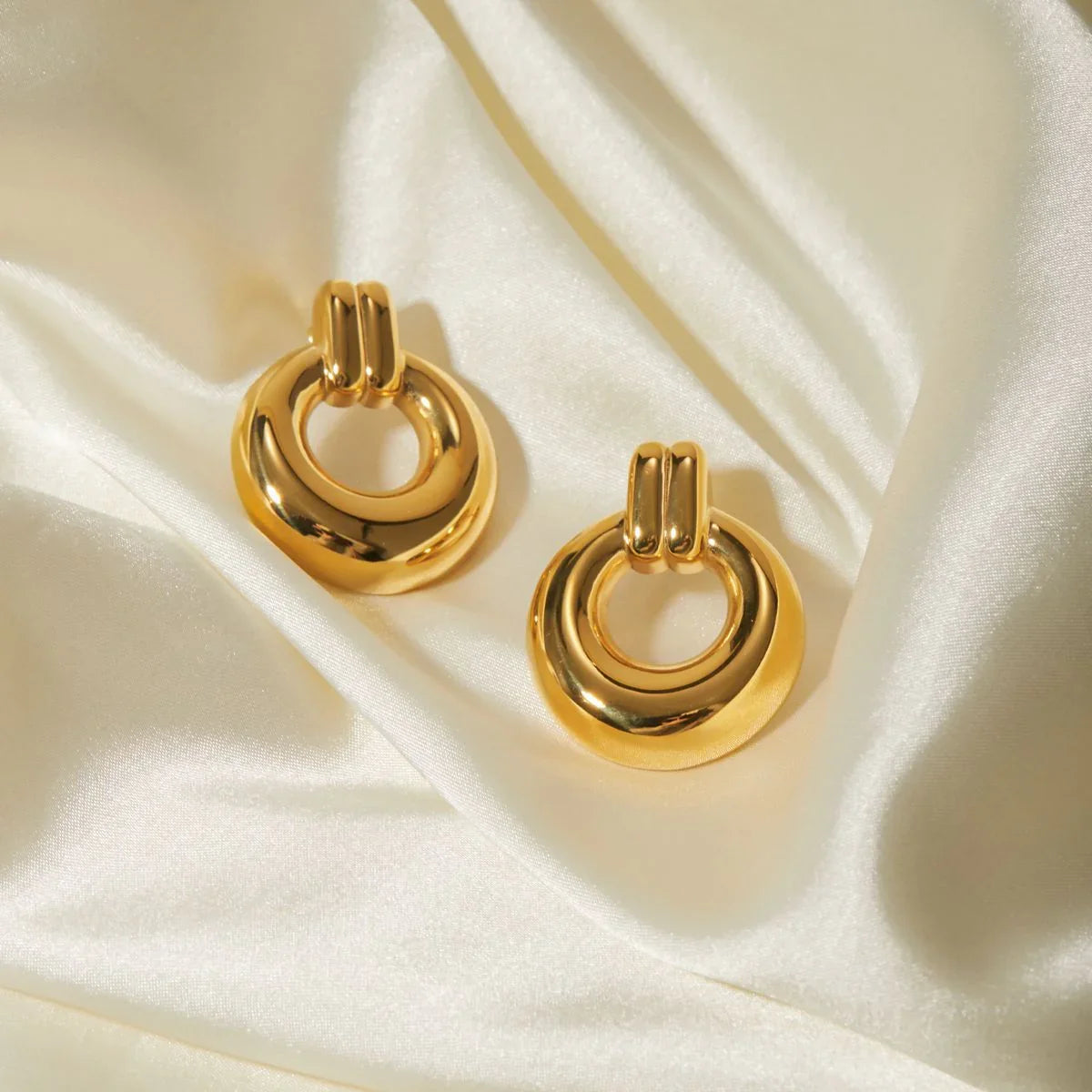 [Royal&Vicky]Lynora Gold Earrings