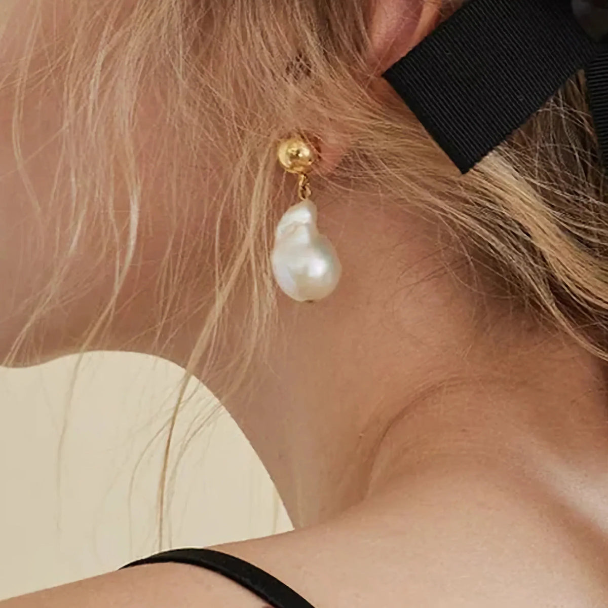 [Royal&Vicky]Ariana Chunky Pearl Drop Earrings