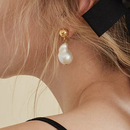 [Royal&Vicky]Ariana Chunky Pearl Drop Earrings