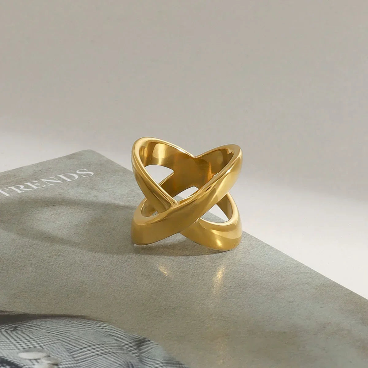 [Royal&Vicky]Carolyn Gold Cross Ring