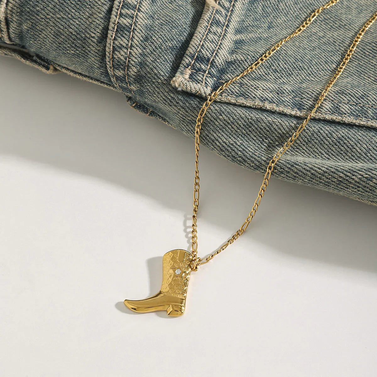 [Royal&Vicky]Makayla Gold Boot Pendant