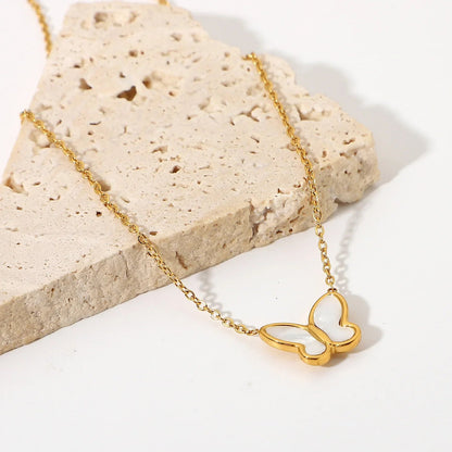 [Royal&Vicky]Flutterby Mother of Pearl Necklace