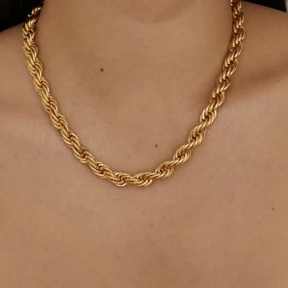[Royal&Vicky]Mila Golden Twist Necklace