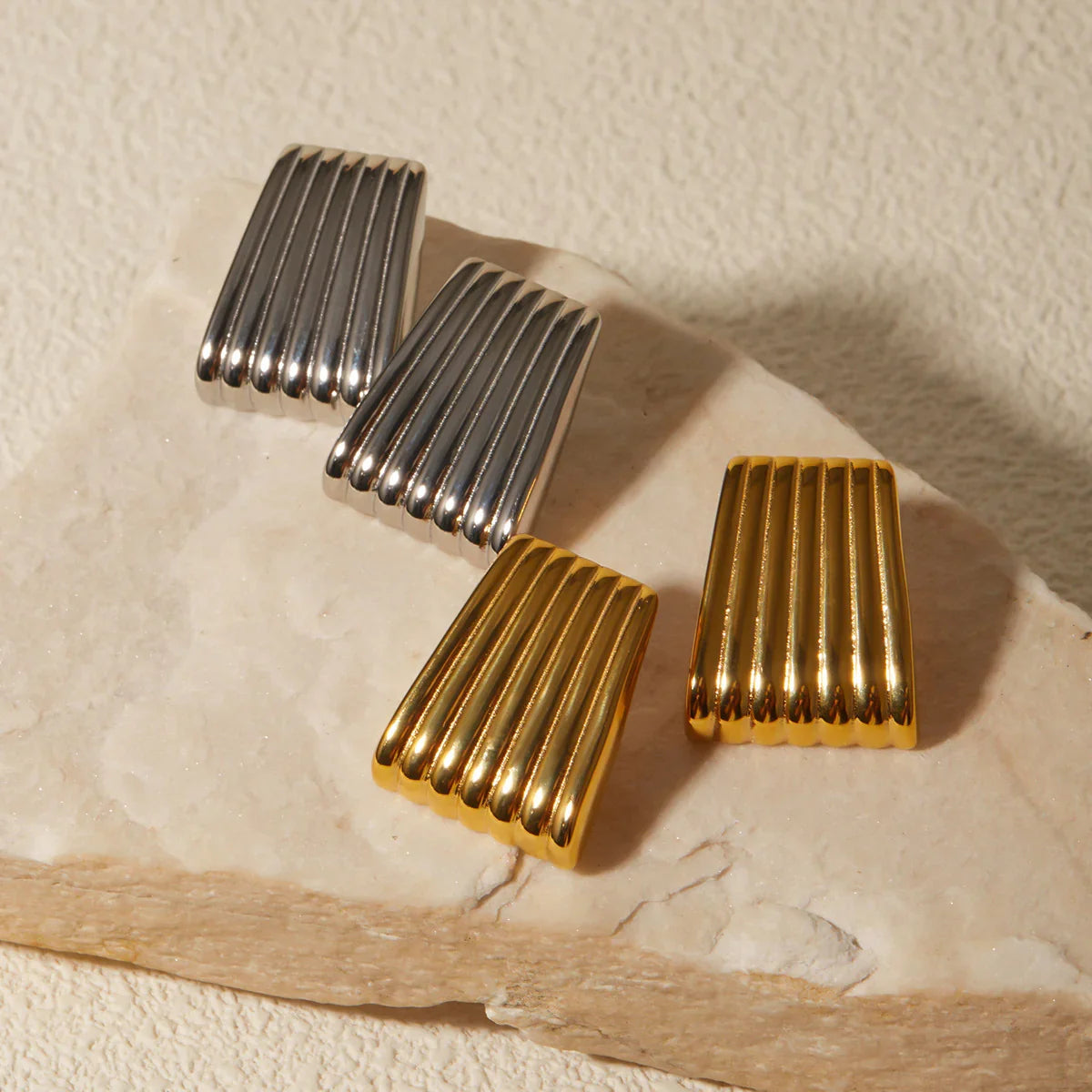 [Royal&Vicky]Antonia Gold Earrings