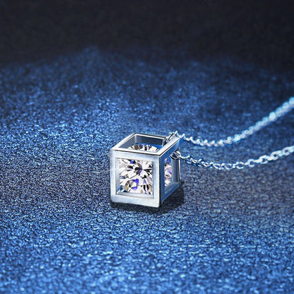 [Leaves]GEOMETRIC SUGAR-CUBE MOISSANITE NECKLACE