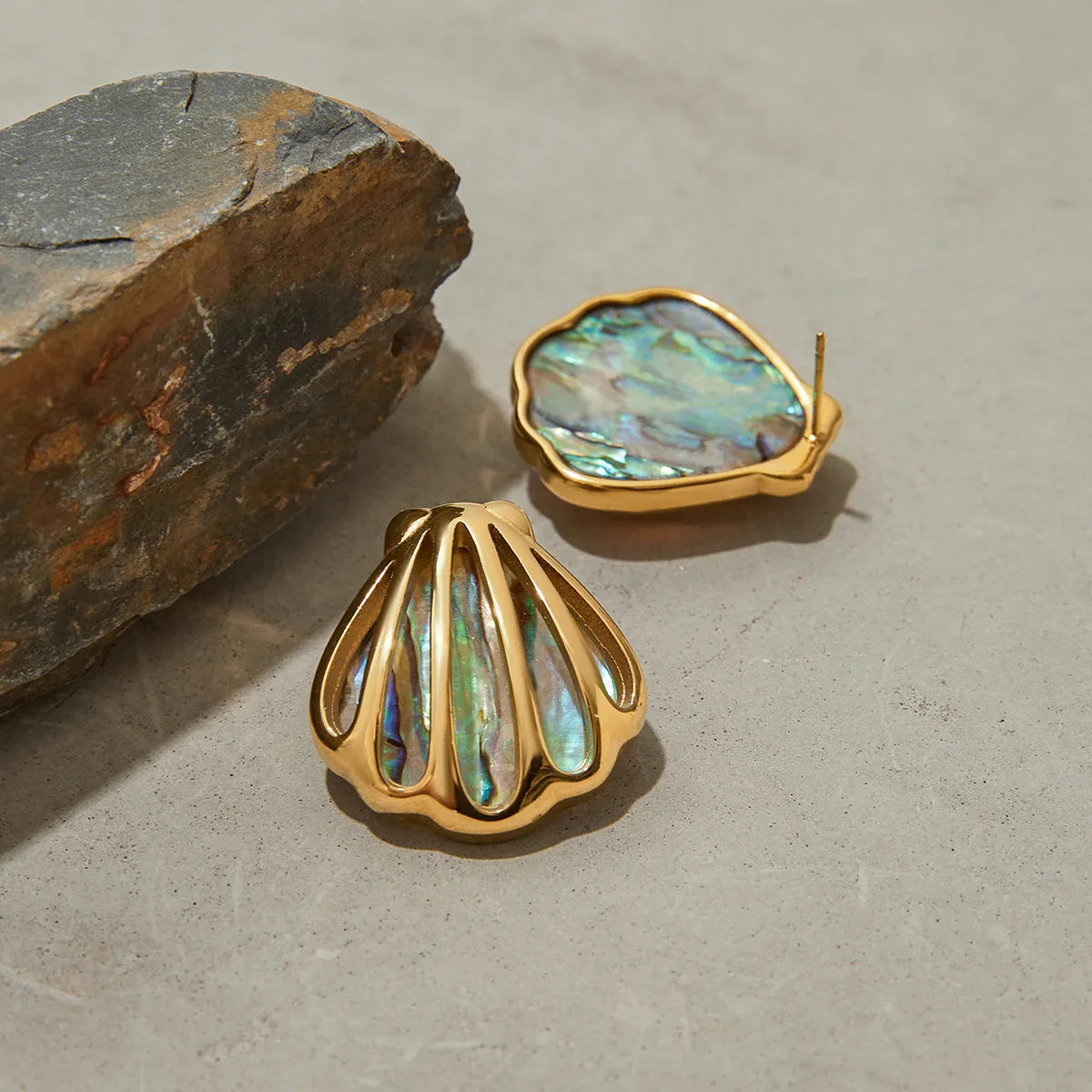 [Royal&Vicky]Nixie Gold Seashell Earrings
