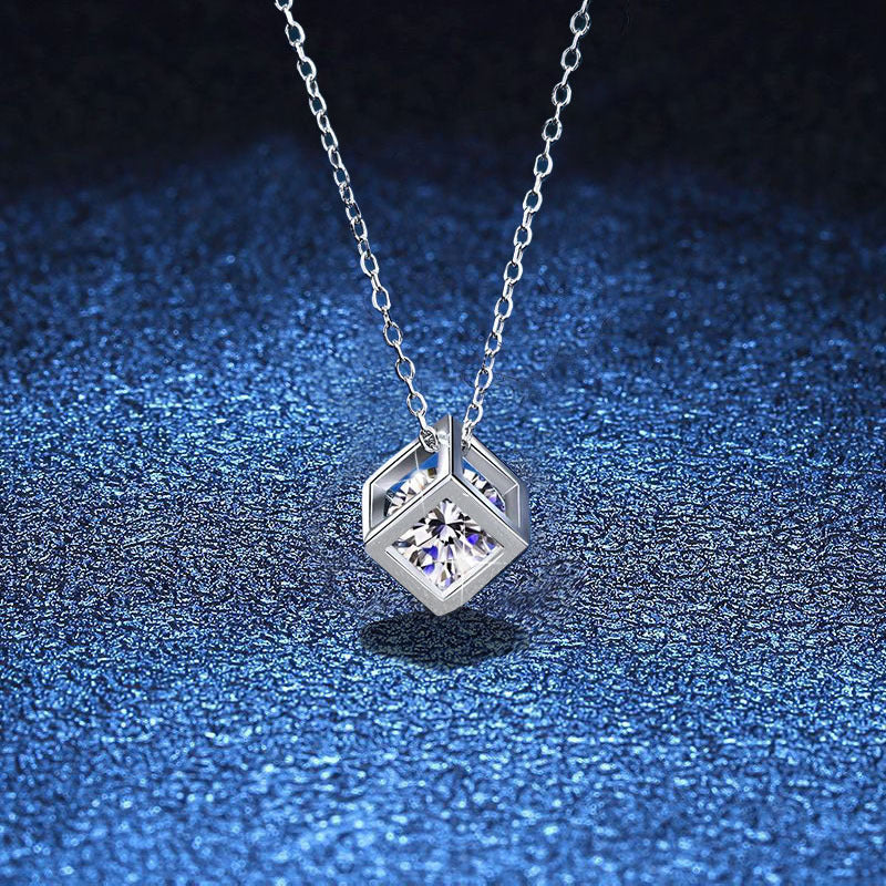 [Leaves]GEOMETRIC SUGAR-CUBE MOISSANITE NECKLACE