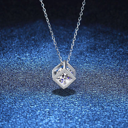 [Leaves]GEOMETRIC SUGAR-CUBE MOISSANITE NECKLACE