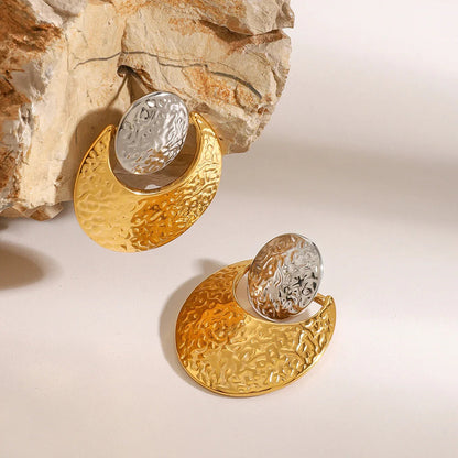 [Royal&Vicky]Shelly Two Tone Crescent Earrings