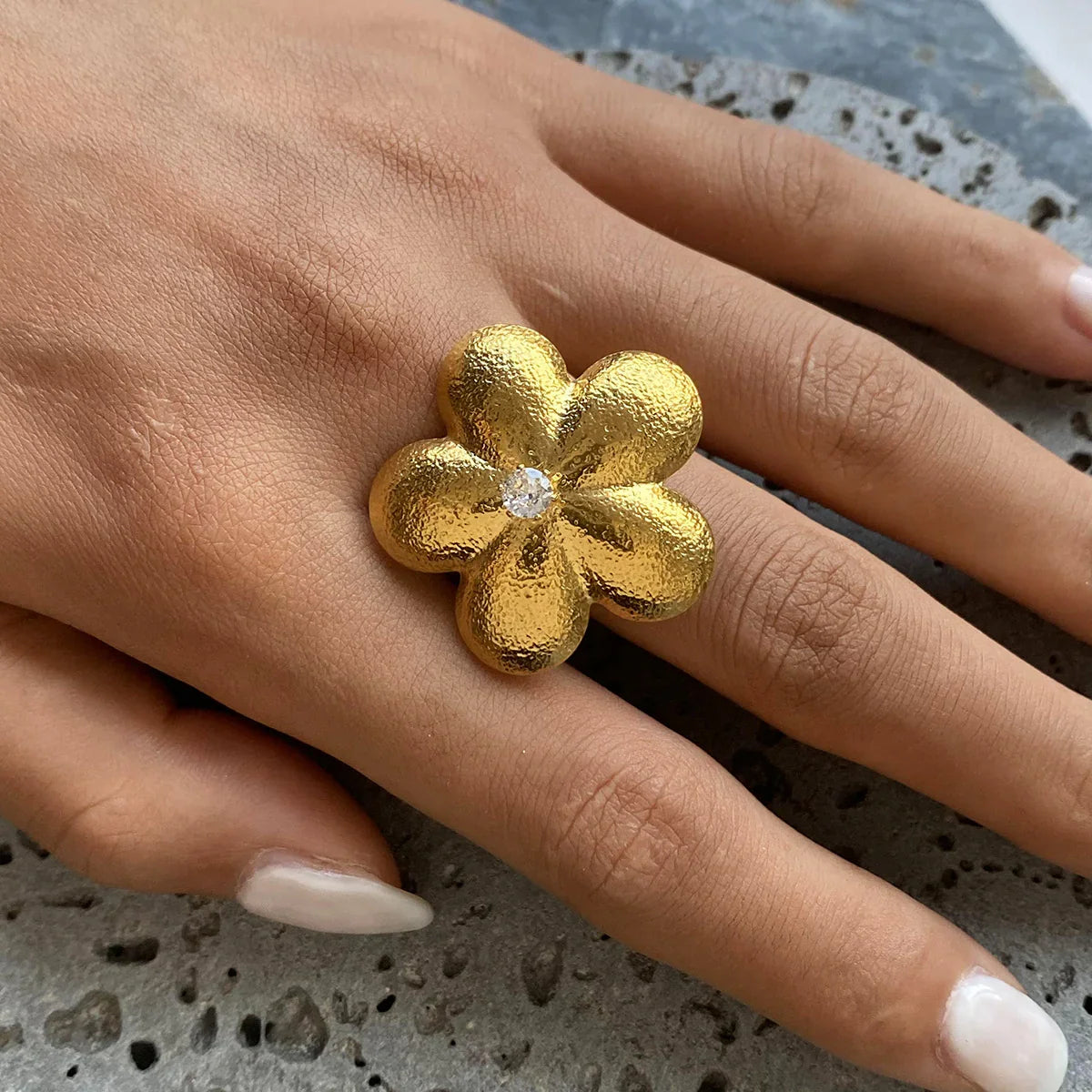 [Royal&Vicky]Flora Gold Petal Ring