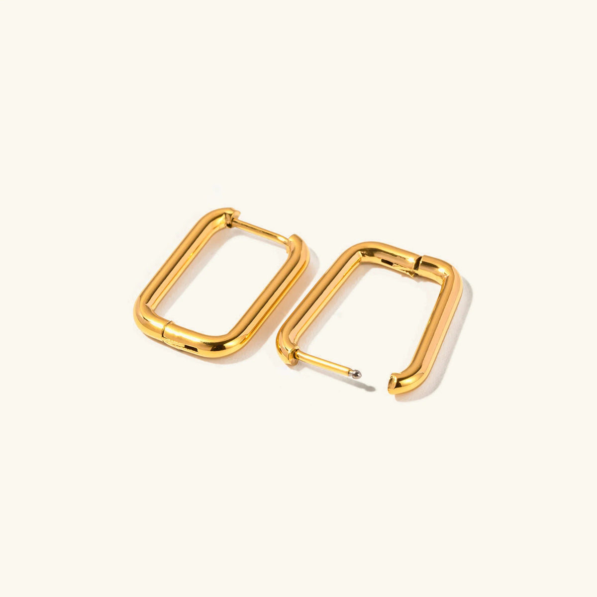 [Royal&Vicky]Ambrielle Gold U Hoops
