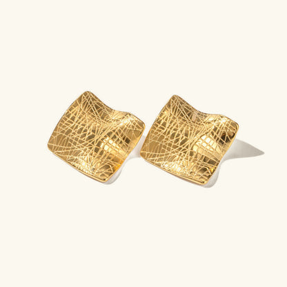 [Royal&Vicky]Celestina Creased Gold Sheet Earrings