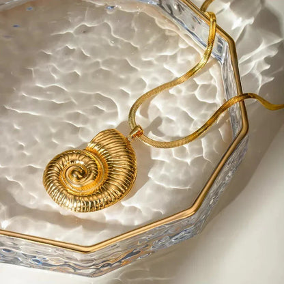 [Royal&Vicky]Cascadia Nautilus Gold Necklace