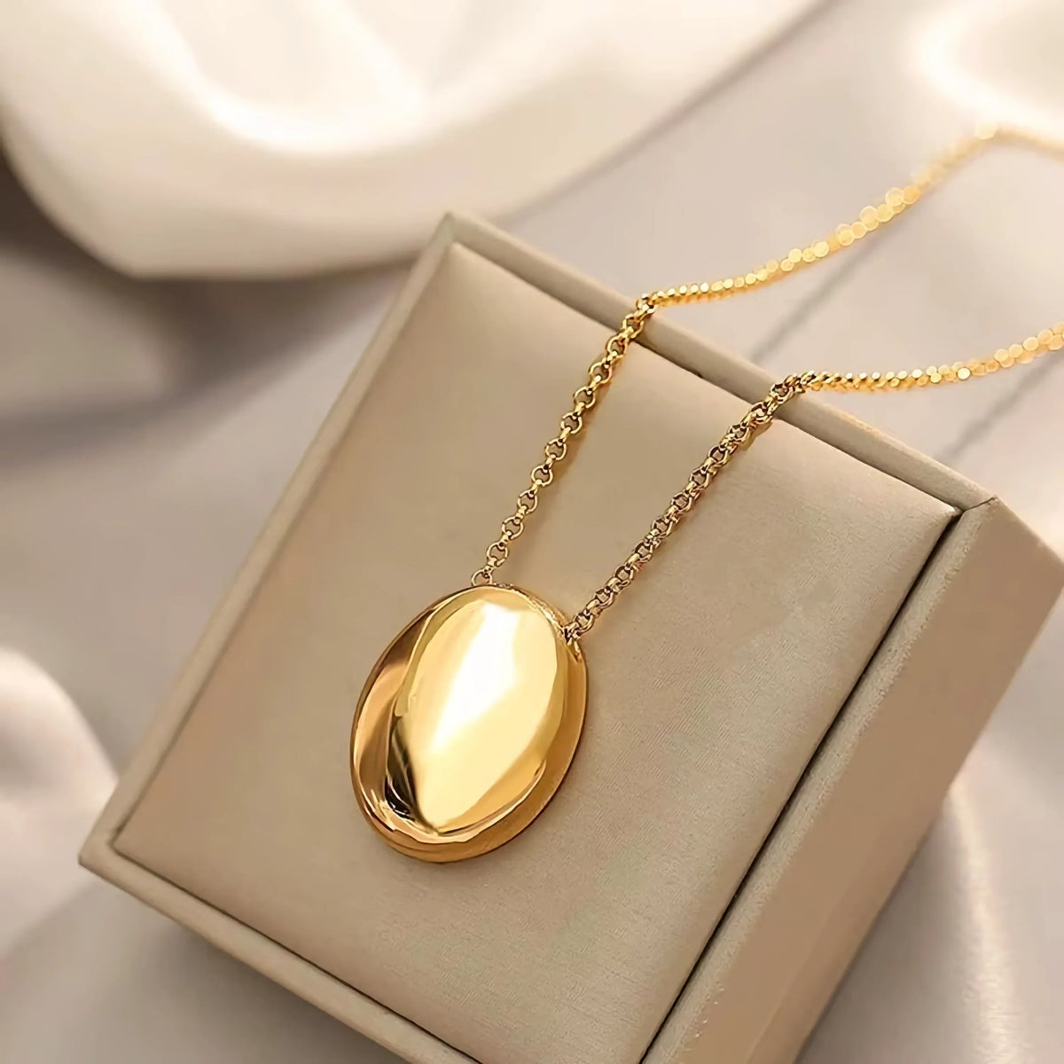 [Royal&Vicky]Claribel Gold Dome Necklace