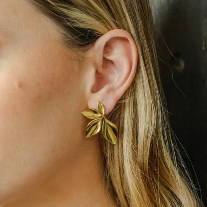 [Royal&Vicky]Velle Gold Petal Earrings