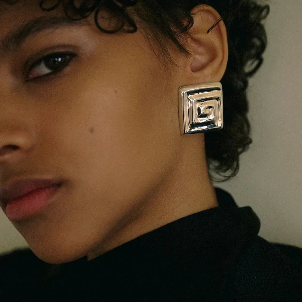 [Royal&Vicky]Karina Gold Earrings