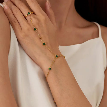 [Royal&Vicky]Gladys Emerald Heart Hand Chain