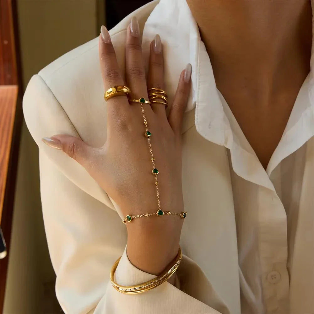[Royal&Vicky]Gladys Emerald Heart Hand Chain