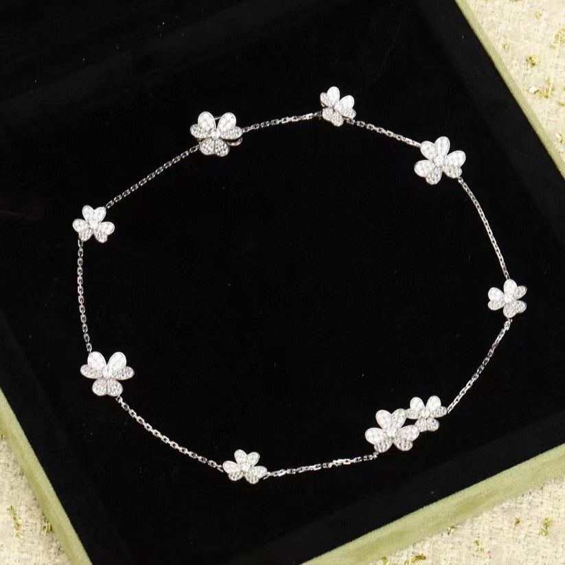 [Royal&Vicky]FRIVOLE SILVER 9 FLOWERS NECKLACE