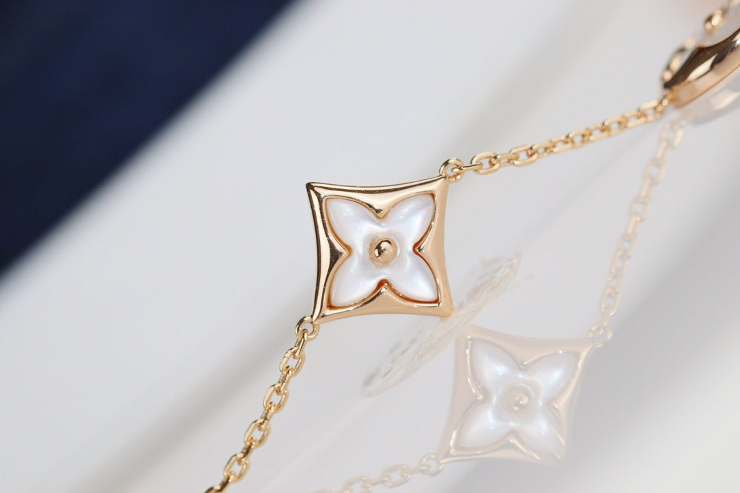 [Royal&Vicky]LEAF CLOVER BRACELET