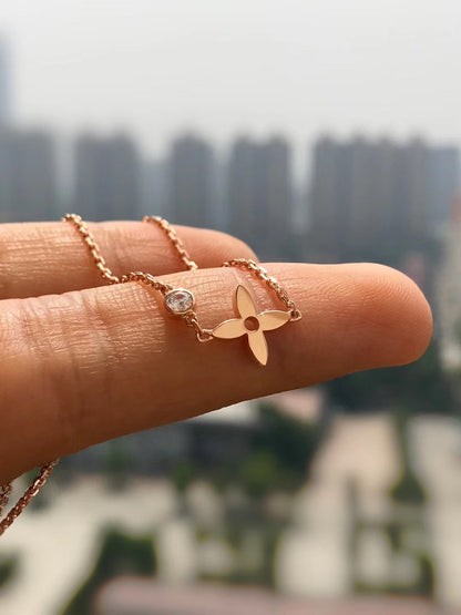 [Royal&Vicky]BLOSSOM PENDANT PINK GOLD AND DIAMOND