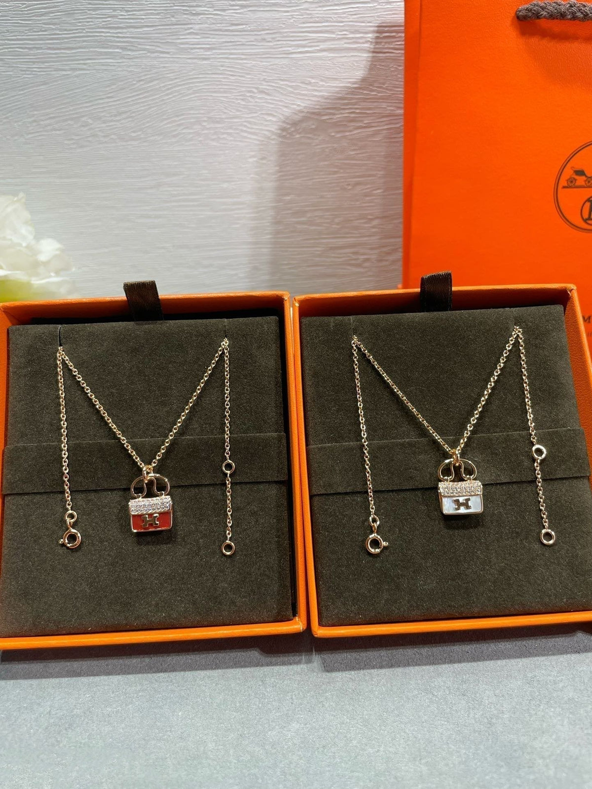 [Royal&Vicky]H CIRCE MOISSANITE PENDANT NECKLACE GOLD