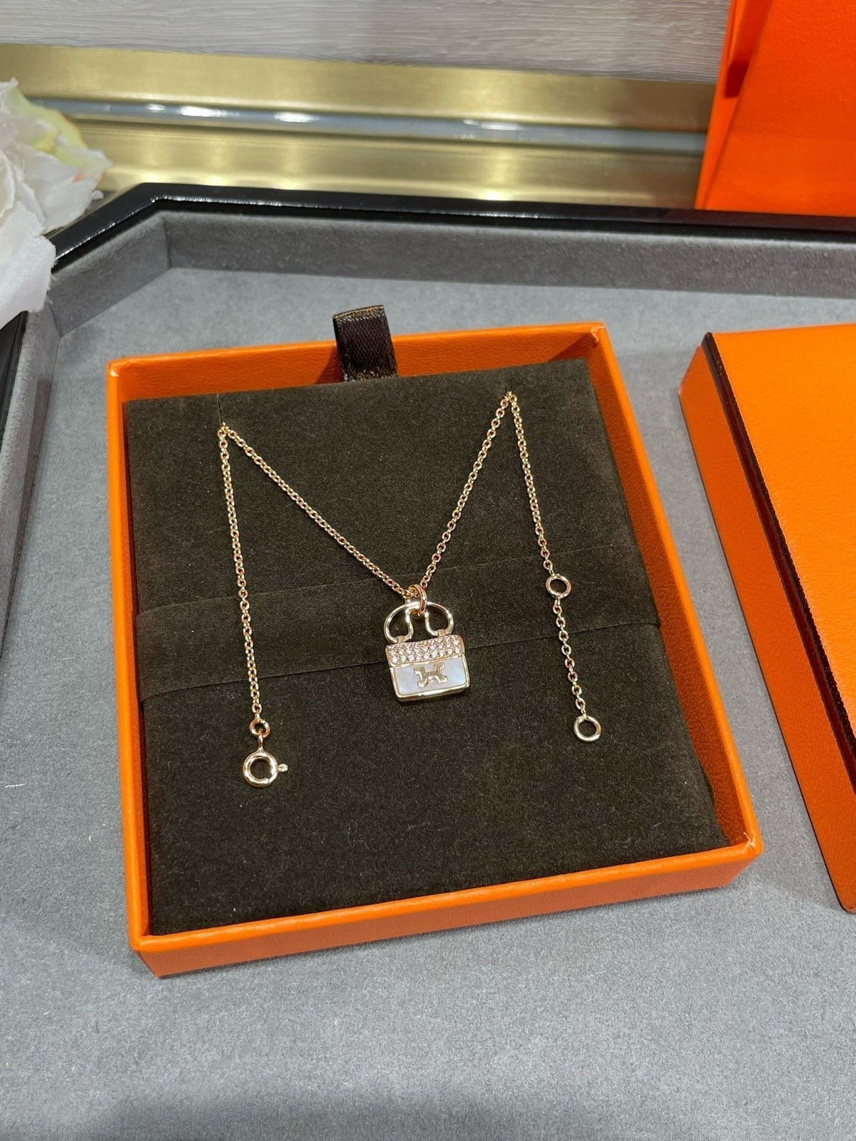 [Royal&Vicky]H CIRCE MOISSANITE PENDANT NECKLACE GOLD