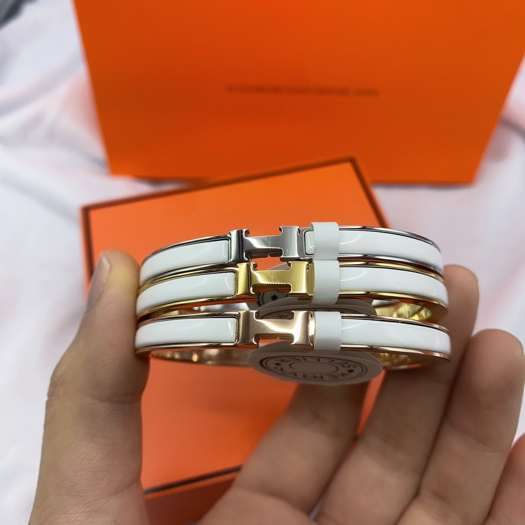 [Royal&Vicky]CLASSIC HM CLIC WHITE 8MM ENAMEL BRACELET