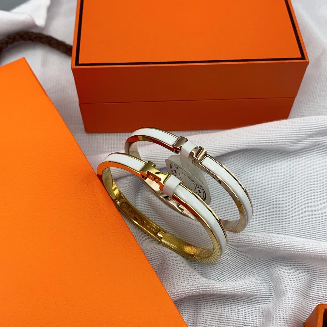 [Royal&Vicky]CLASSIC HM CLIC WHITE 8MM ENAMEL BRACELET