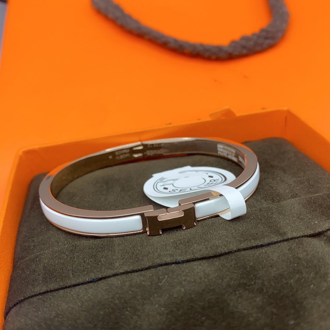 [Royal&Vicky]CLASSIC HM CLIC WHITE 8MM ENAMEL BRACELET