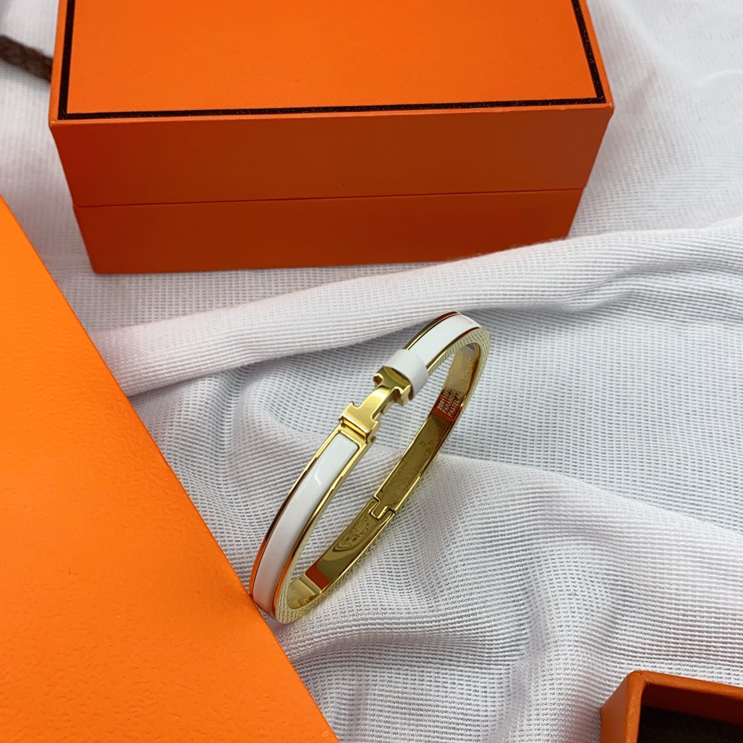 [Royal&Vicky]CLASSIC HM CLIC WHITE 8MM ENAMEL BRACELET