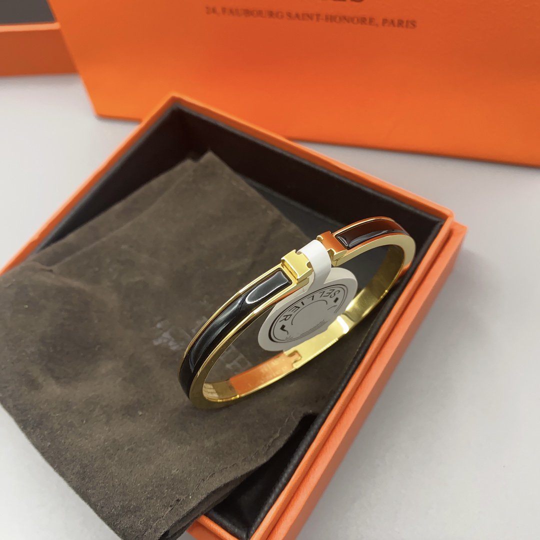 [Royal&Vicky]CLASSIC HM CLIC BLACK 8MM ENAMEL BRACELET
