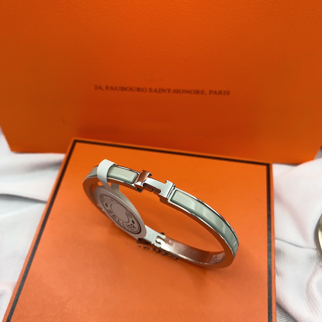 [Royal&Vicky]CLASSIC HM CLIC GREEN 8MM ENAMEL BRACELET