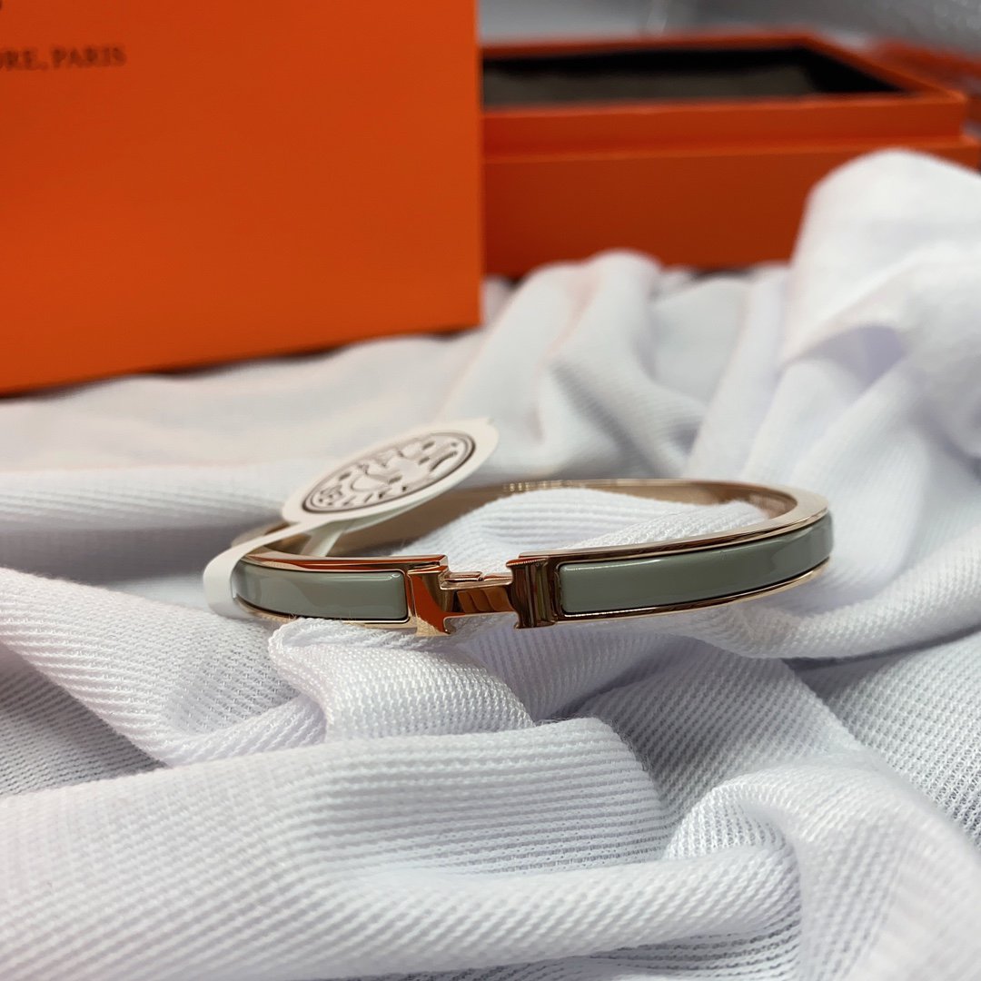 [Royal&Vicky]CLASSIC HM CLIC GREEN 8MM ENAMEL BRACELET