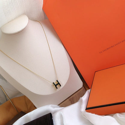 [Royal&Vicky]HM CLIC BLACK ENAMEL GOLD NECKLACE