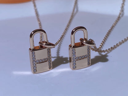 [Royal&Vicky]HM ADVANCED NICHE LOCK HEAD NECKLACE DIAMONDS