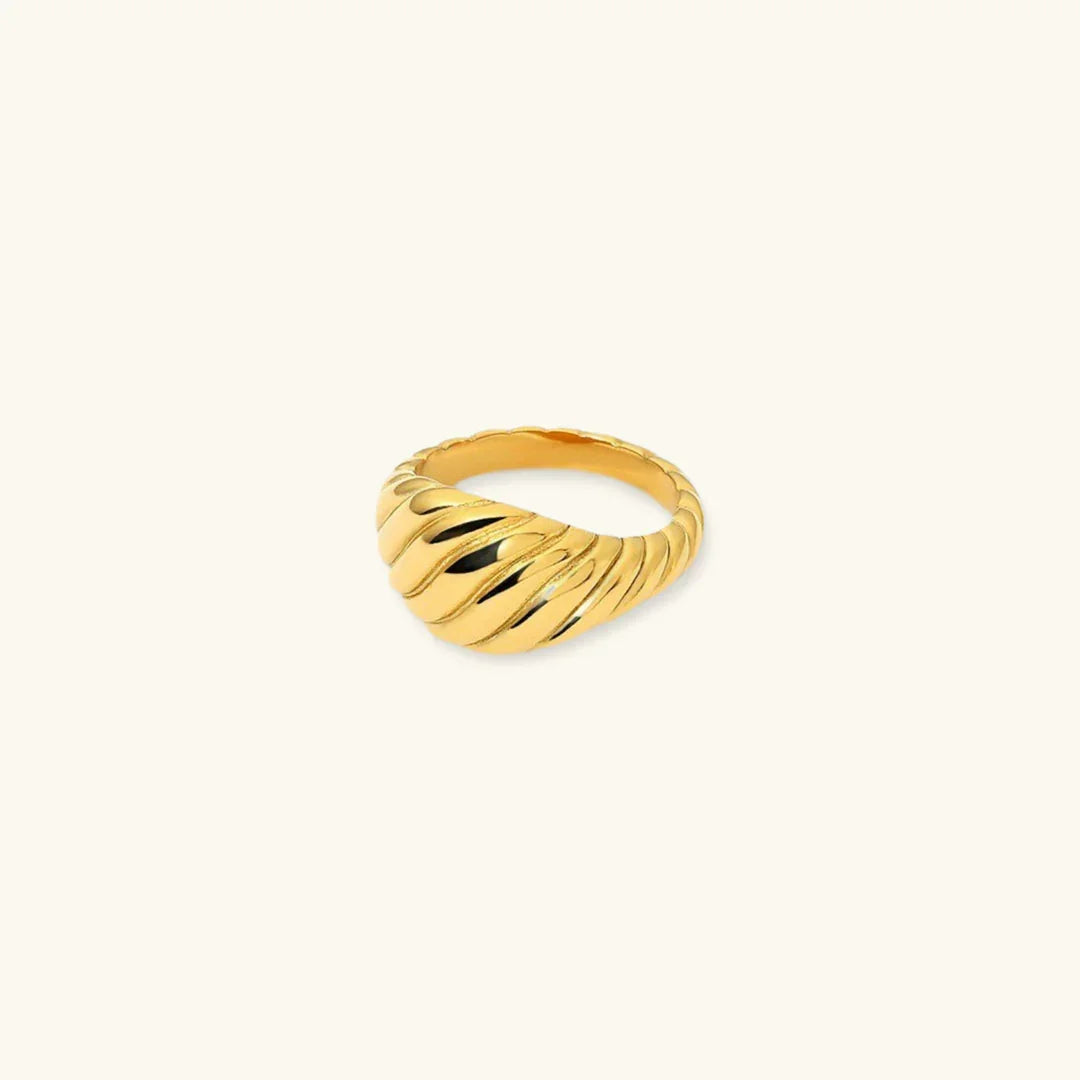 [Royal&Vicky]Ylenna Gold Croissant Ring