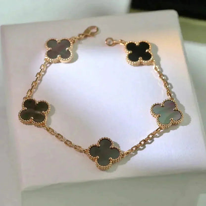 [Royal&Vicky]LUCKY CLOVER 5-MOTIF BRACELET - GREY MOTHER-OF-PEARL COLLECTION