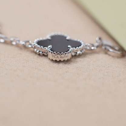 [Royal&Vicky]LUCKY CLOVER 5-MOTIF BRACELET - BLACK OXNY COLLECTION
