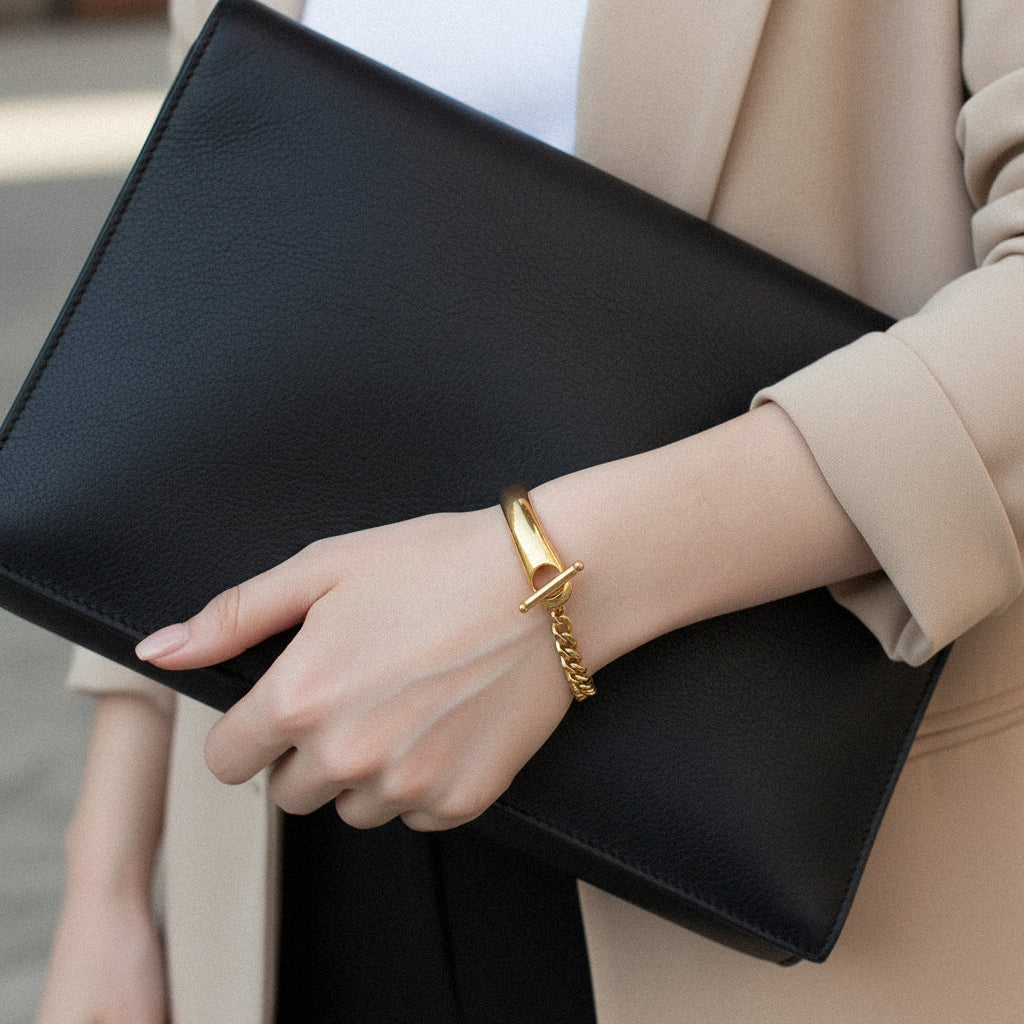 [Royal&Vicky]Myrna Chained Gold Bangle