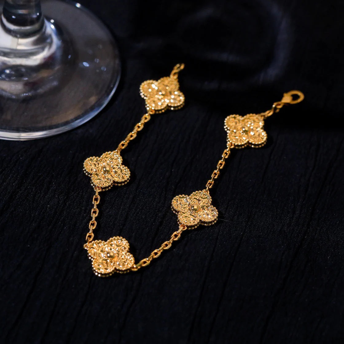 [Royal&Vicky]LUCKY CLOVER 5-MOTIF BRACELET - BRONZING