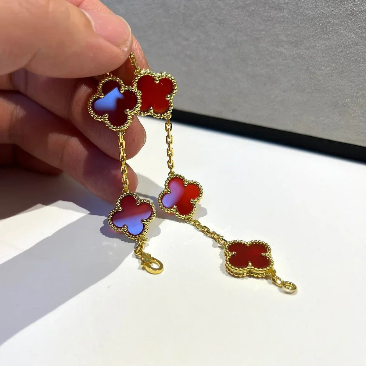 [Royal&Vicky]LUCKY CLOVER 5-MOTIF BRACELET - RED CARNELIAN COLLECTION