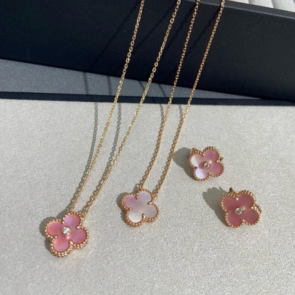 [Royal&Vicky]CLOVER 15MM DIAMOND PINK MOP NECKLACE