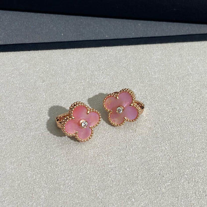 [Royal&Vicky]CLOVER MEDIUM 1 DIAMOND PINK EARRINGS