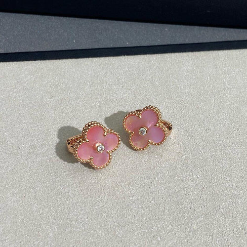 [Royal&Vicky]CLOVER MEDIUM 1 DIAMOND PINK EARRINGS