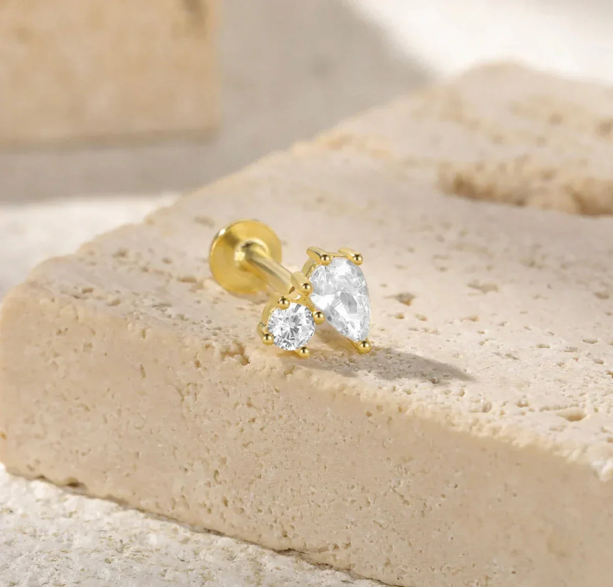 [Royal&Vicky]Kate Flat Back Diamond Stud