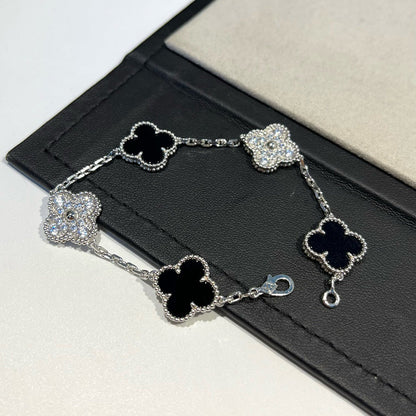 [Royal&Vicky]LUCKY CLOVER 5-MOTIF BRACELET - BLACK OXNY COLLECTION