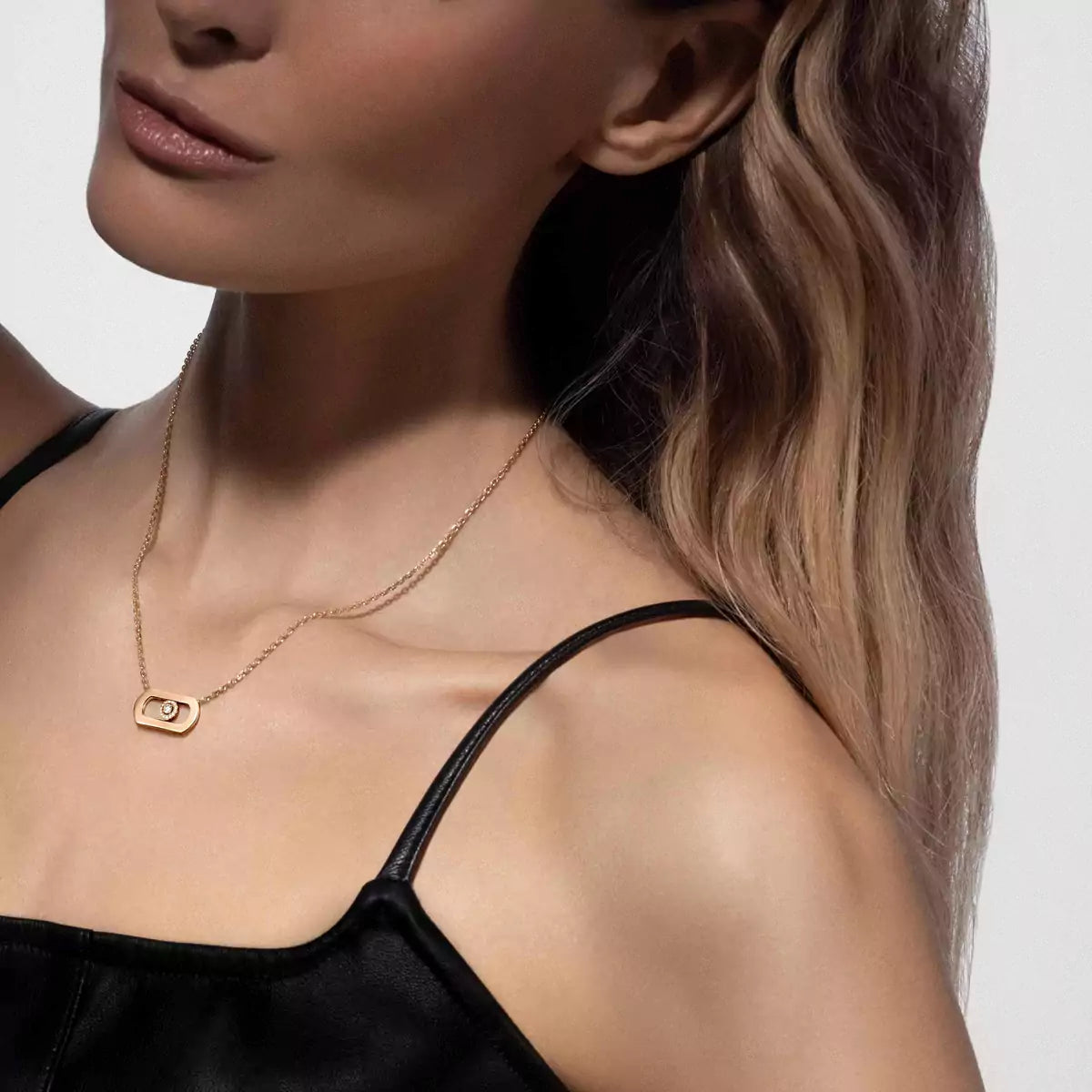 [Royal&Vicky]So Move Diamond Necklace in Gold